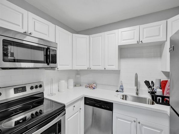 3775 NW 116th Ter, Coral Springs FL 33065