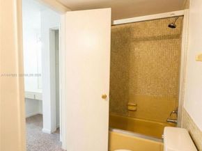 22605 SW 66th Ave 409, Boca Raton FL 33428