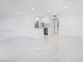 13250 SW 7th Ct 204L, Pembroke Pines FL 33027