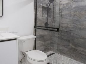 13250 SW 7th Ct 204L, Pembroke Pines FL 33027