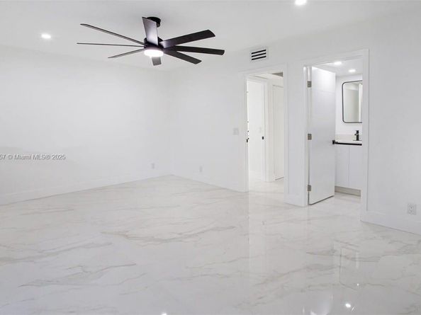 13250 SW 7th Ct 204L, Pembroke Pines FL 33027