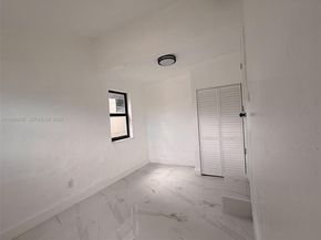 1261 NW 45th St, Miami FL 33142