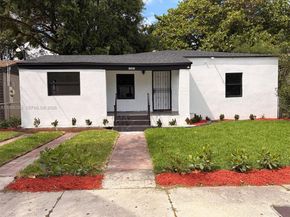 1261 NW 45th St, Miami FL 33142
