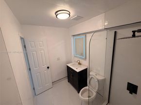 1261 NW 45th St, Miami FL 33142
