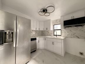 1261 NW 45th St, Miami FL 33142