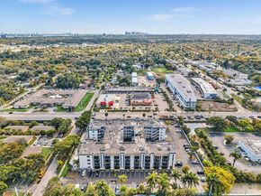 13500 NE 3rd Ct 121, North Miami FL 33161