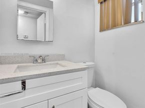 13500 NE 3rd Ct 121, North Miami FL 33161