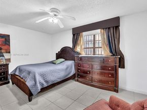 13500 NE 3rd Ct 121, North Miami FL 33161