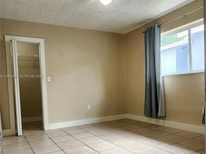 880 E 26th St, Hialeah FL 33013