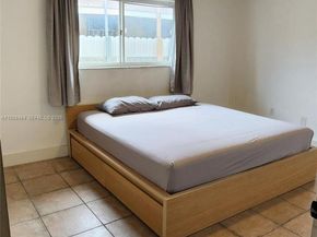 880 E 26th St, Hialeah FL 33013