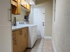 880 E 26th St, Hialeah FL 33013