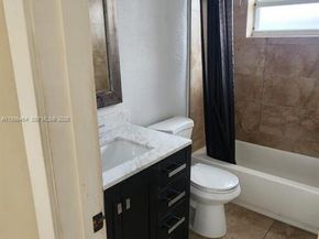 880 E 26th St, Hialeah FL 33013