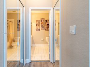 8069 NW 108th Pl, Doral FL 33178