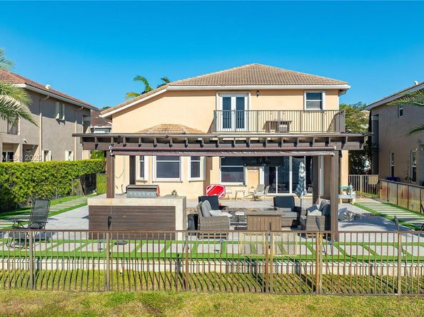 5022 SW 173rd Ave, Miramar FL 33029