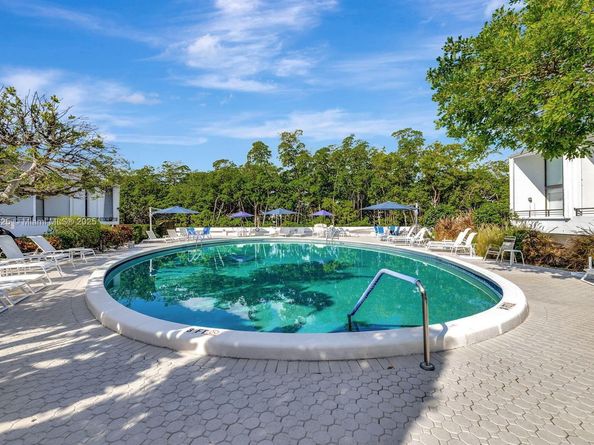 3589 S Ocean Blvd 914, South Palm Beach FL 33480
