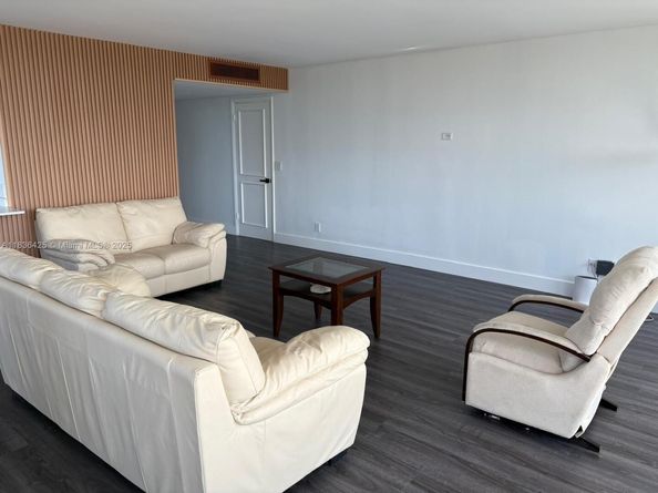 3589 S Ocean Blvd 914, South Palm Beach FL 33480