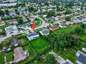 1011 NW 89th St, Miami FL 33150