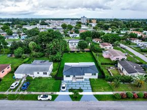 1011 NW 89th St, Miami FL 33150