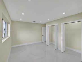 1011 NW 89th St, Miami FL 33150
