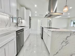 1011 NW 89th St, Miami FL 33150