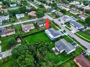 1011 NW 89th St, Miami FL 33150