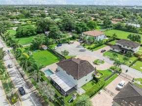 6920 SW 96th Ct, Miami FL 33173