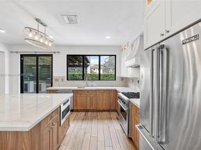 6920 SW 96th Ct, Miami FL 33173