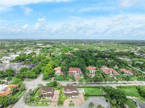 6920 SW 96th Ct, Miami FL 33173