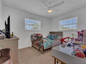 7540 Simms St, Hollywood FL 33024
