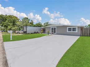 7540 Simms St, Hollywood FL 33024