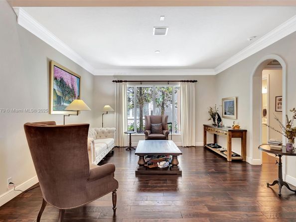333 Charroux Dr, Palm Beach Gardens FL 33410