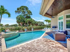 333 Charroux Dr, Palm Beach Gardens FL 33410