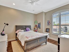 333 Charroux Dr, Palm Beach Gardens FL 33410