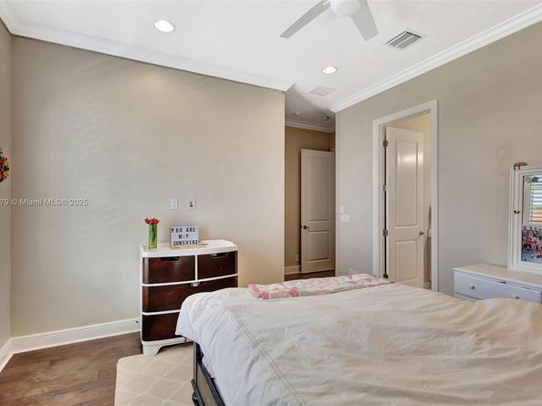 333 Charroux Dr, Palm Beach Gardens FL 33410