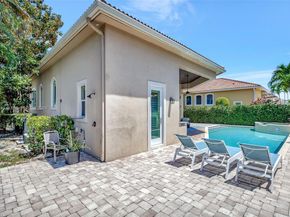 333 Charroux Dr, Palm Beach Gardens FL 33410