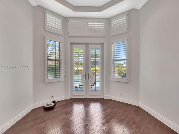 333 Charroux Dr, Palm Beach Gardens FL 33410