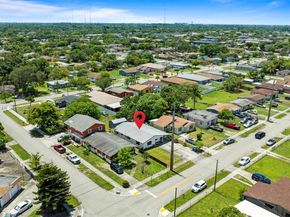 5204 SW 19th St, West Park FL 33023