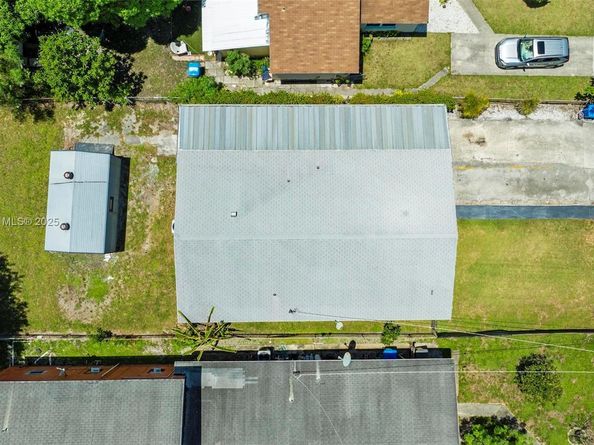 5204 SW 19th St, West Park FL 33023