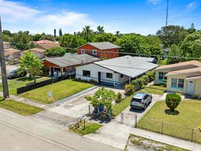 5204 SW 19th St, West Park FL 33023
