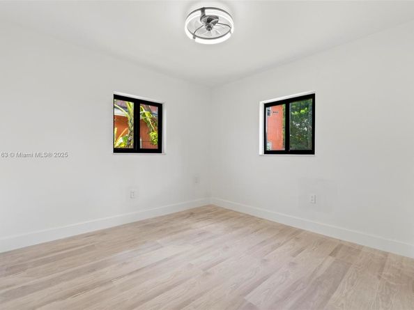5204 SW 19th St, West Park FL 33023