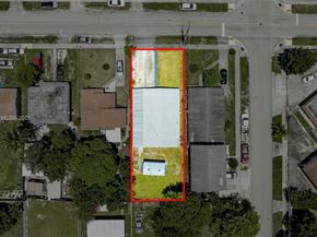 5204 SW 19th St, West Park FL 33023