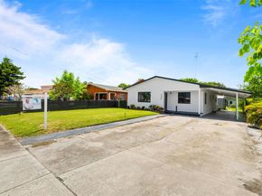5204 SW 19th St, West Park FL 33023
