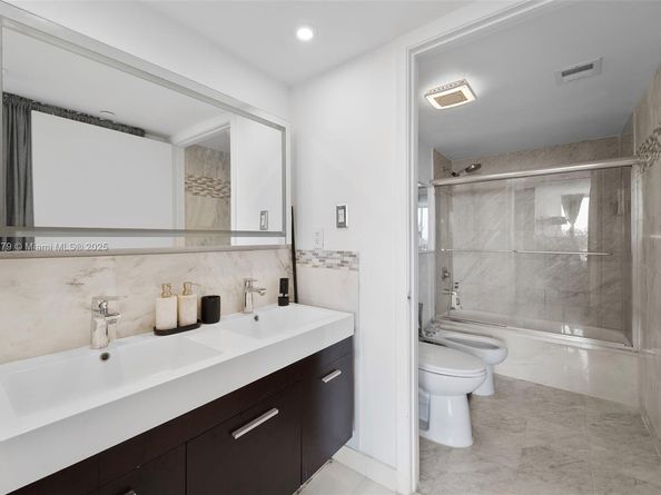 3411 Indian Creek Dr 1003, Miami Beach FL 33140
