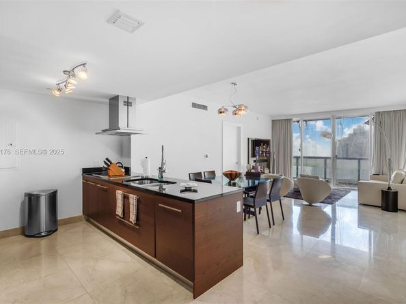 495 Brickell Ave 2405, Miami FL 33131