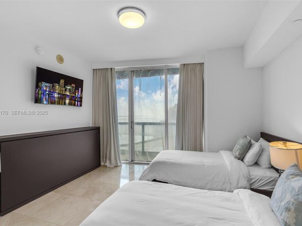 495 Brickell Ave 2405, Miami FL 33131