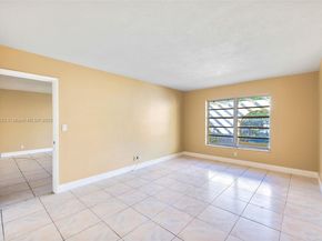 8406 NW 35th St, Coral Springs FL 33065