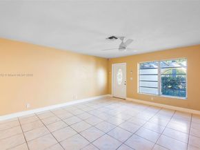 8406 NW 35th St, Coral Springs FL 33065