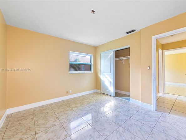 8406 NW 35th St, Coral Springs FL 33065