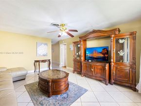 8406 NW 35th St, Coral Springs FL 33065