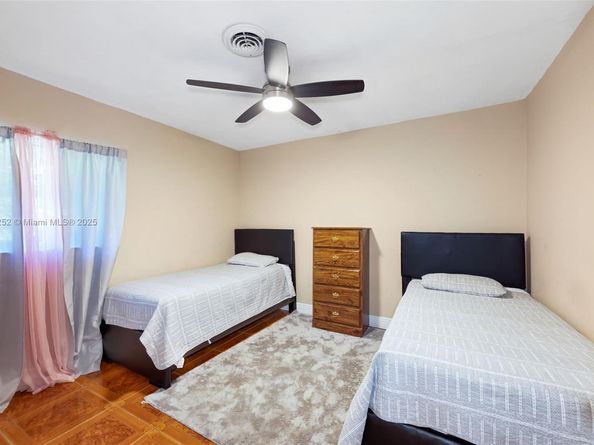 8406 NW 35th St, Coral Springs FL 33065